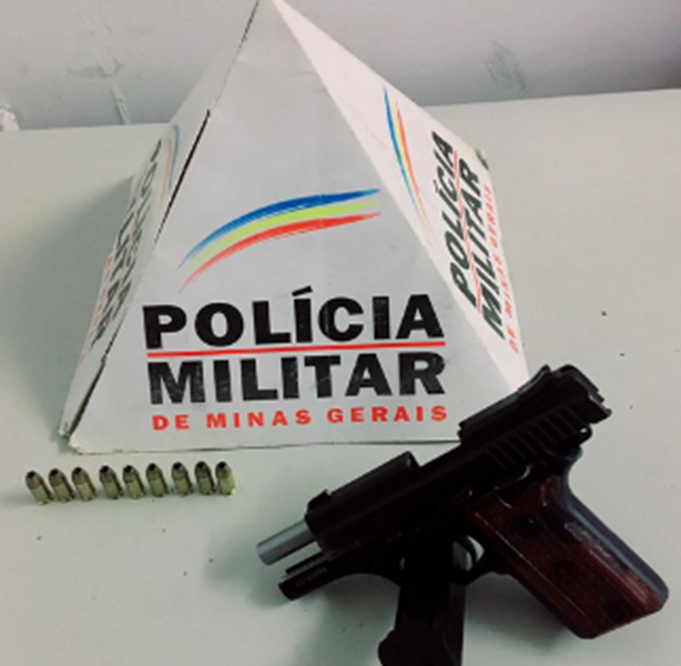 Homem é preso ao ser flagrado com pistola .380 no bairro Vila