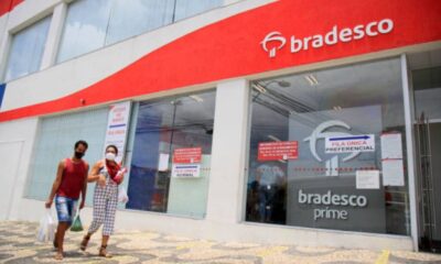 agencia-do-bradesco-fechada-pega-todos-de-surpresa