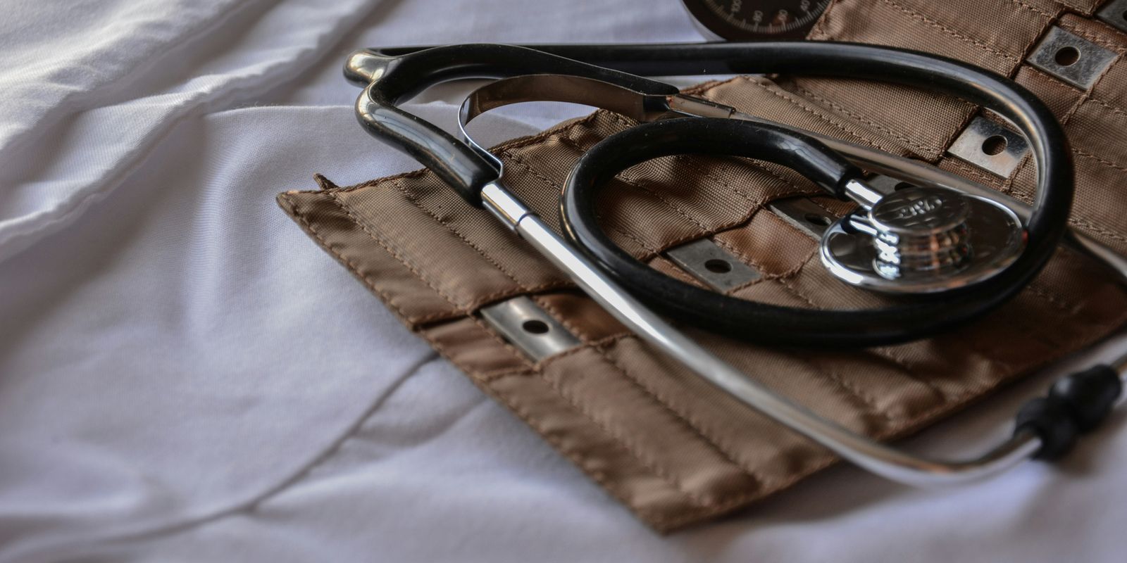 brasil-tem-quase-dois-casos-por-dia-de-exercicio-ilegal-da-medicina