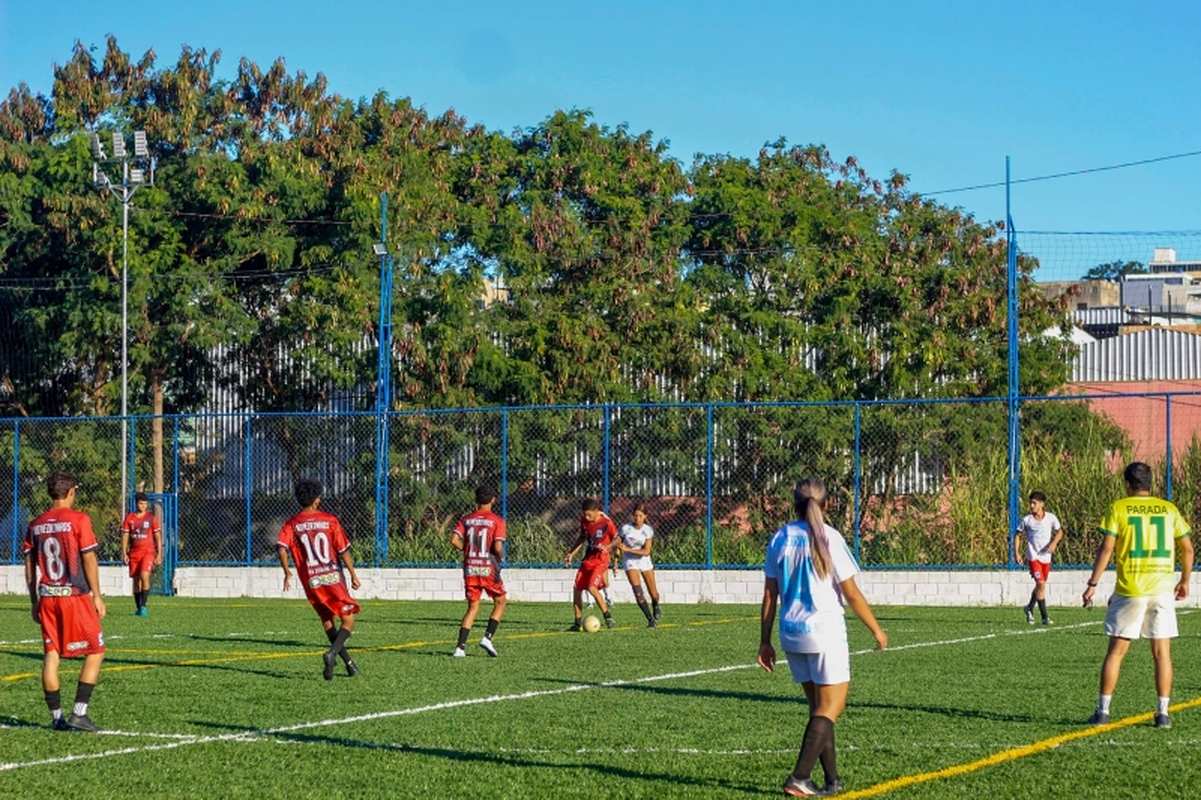 5ª LIGA DE ESPORTES LGBT+ DO CENTRO-OESTE MINEIRO REÚNE ATLETAS NO CLUBE DO TRABALHADOR - Créditos: Prefeitura de Nova Serrana/Divulgação