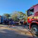 Caminhão tombou às margens da rodovia — Foto: Corpo de Bombeiros/Divulgação