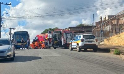 Ciclista fica gravemente ferido após bater em ônibus em Divinópolis