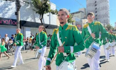 Desfile durante o aniversário de 112 anos de Divinópolis em 2024 — Foto: Prefeitura de Divinópolis/Divulgação