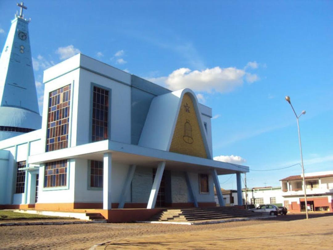 Igreja Matriz Nossa Senhora das Candeias — Foto: Diocese de Oliveira/Divulgação