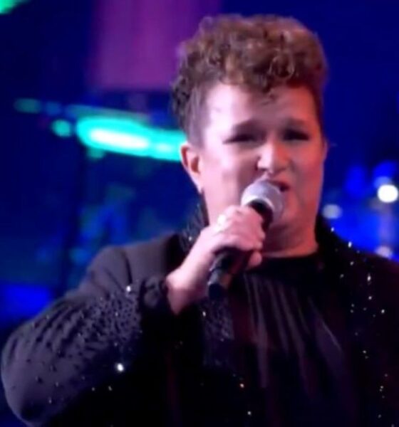 Janeth Silva cantou música de Simone Mendes durante apresentação — Foto: Reprodução/TV Globo