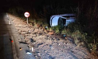 Motorista fica ferido após capotamento na MG-260 em Itapecerica - Fonte: PortalVHNews
