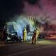 Bombeiros combatem incêndio em caminhão na BR-262, em Nova Serrana — Foto: Corpo de Bombeiros/Divulgação