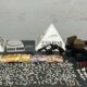 Material apreendido pela PM após operação em Papagaios — Foto: PM/Divulgação