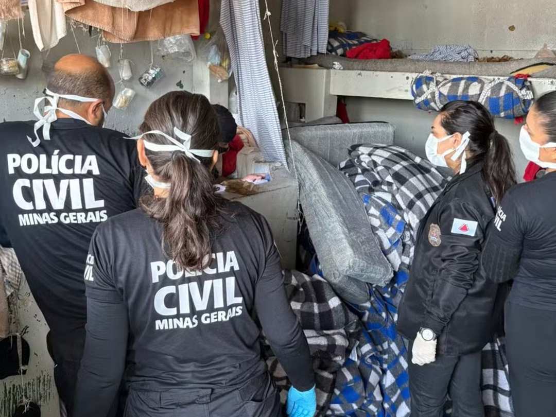 Operação contra homicídios faz buscas no presídio e prende suspeitos de participar de assassinatos em Divinópolis — Foto: Polícia Civil/Divulgação