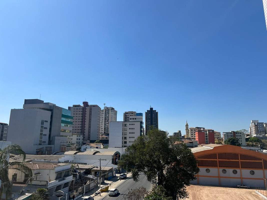 Tarde de céu limpo em Divinópolis — Foto: Anna Lúcia Silva/g1