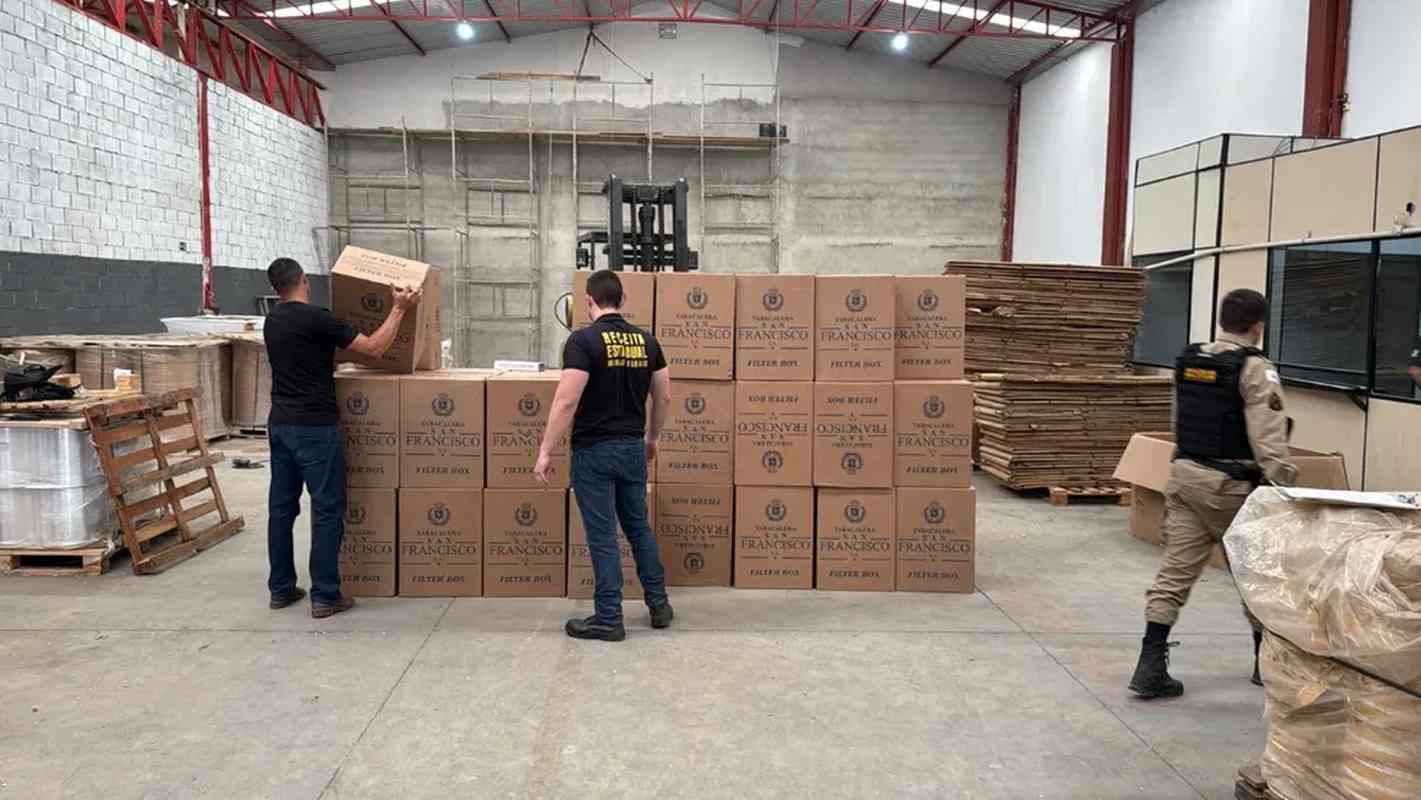 Operação desmantela comercio ilegal de cigarros em Nova Serrana — Foto: Receita Estadual/ divulgações